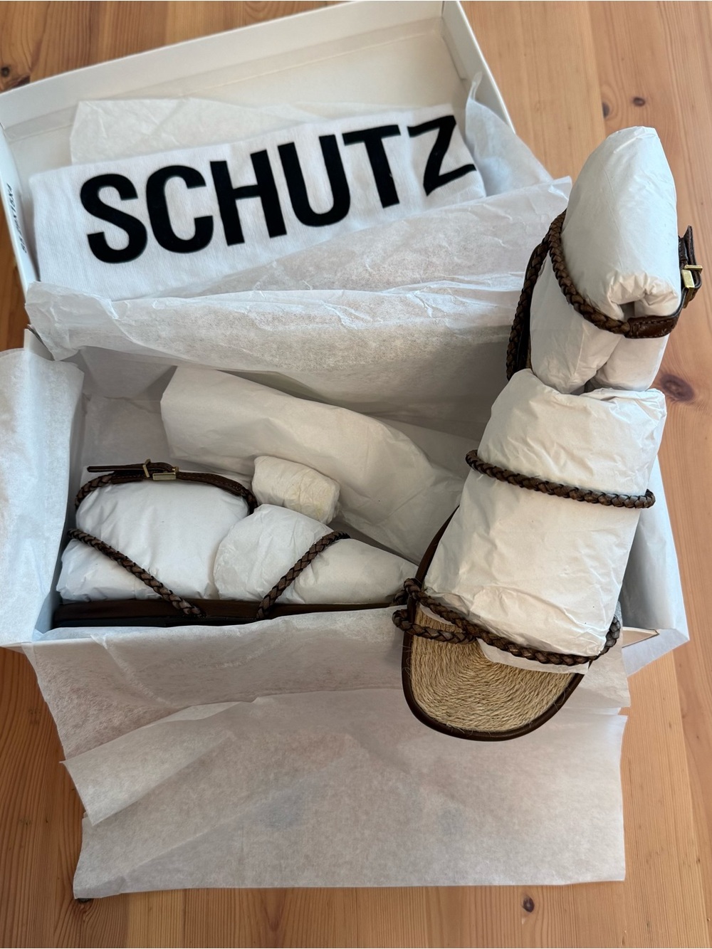 NIB Schutz Brown Kaya Ankle Strap Straw Flat Sandal Size 6 boho resort cottage - Picture 2 of 9